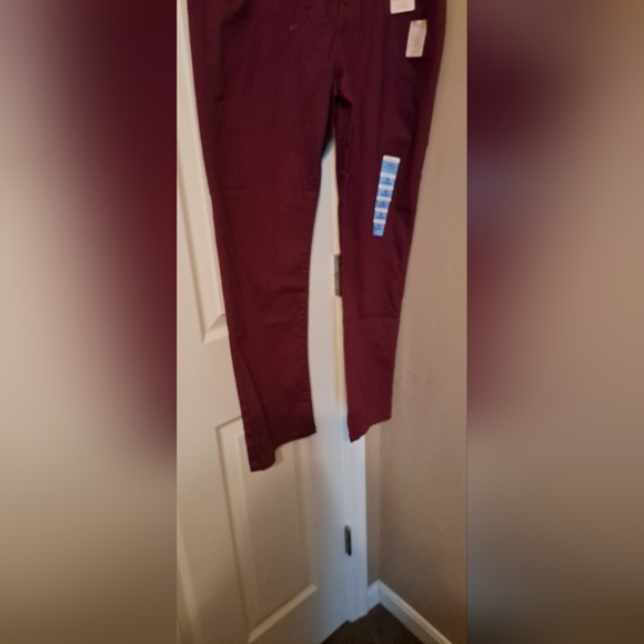 St. John's Bay Wonens Jeans NWT - Picture 3 of 7